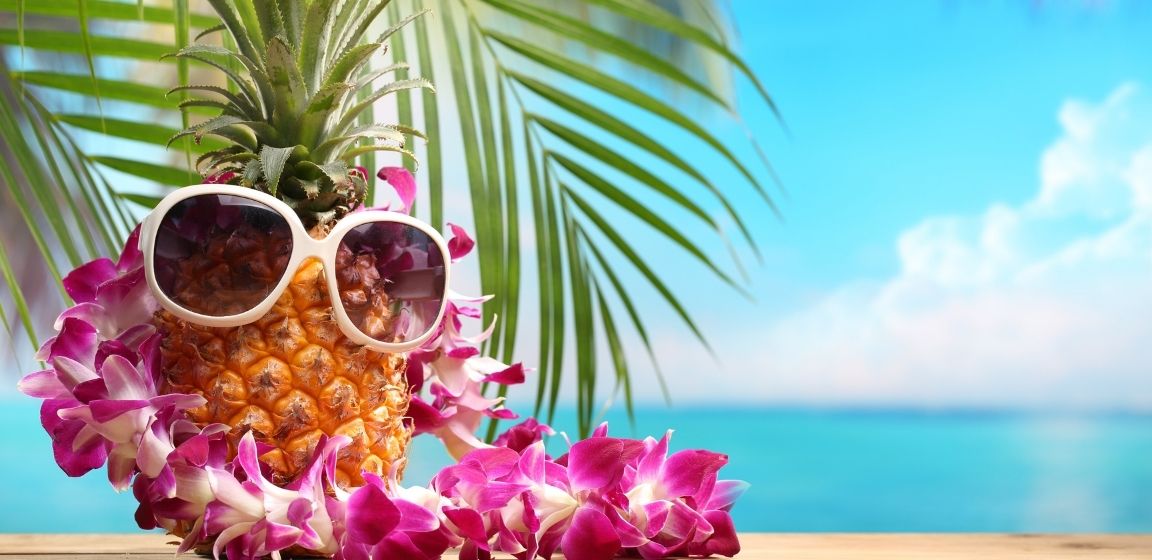 Essential Supplies You Need For a Tropical Party