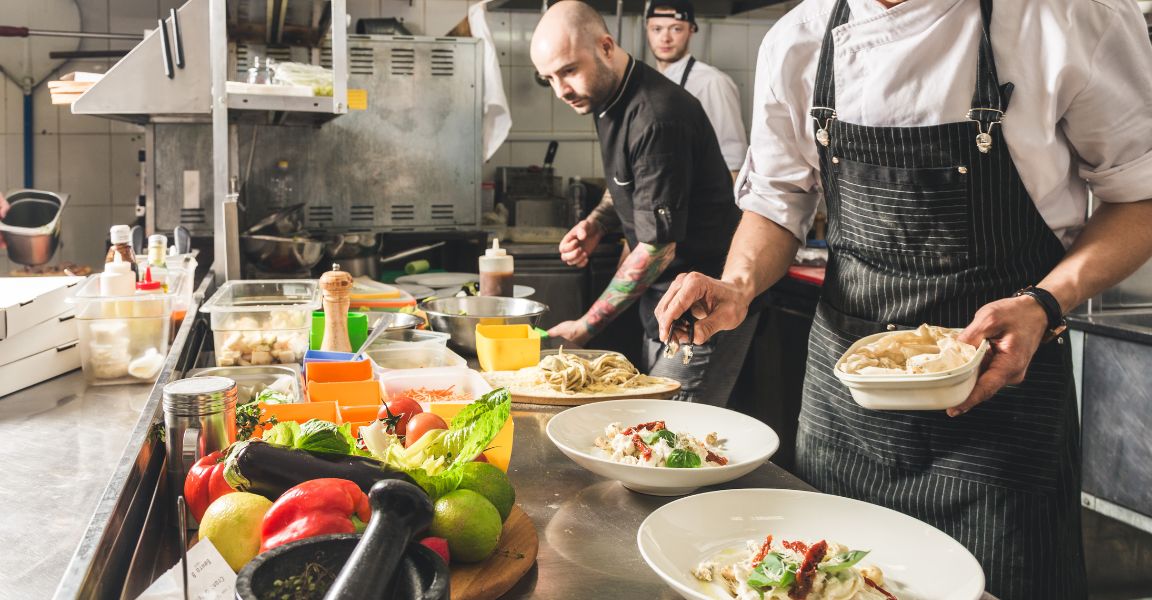 How To Safely Organize Your Restaurant Kitchen