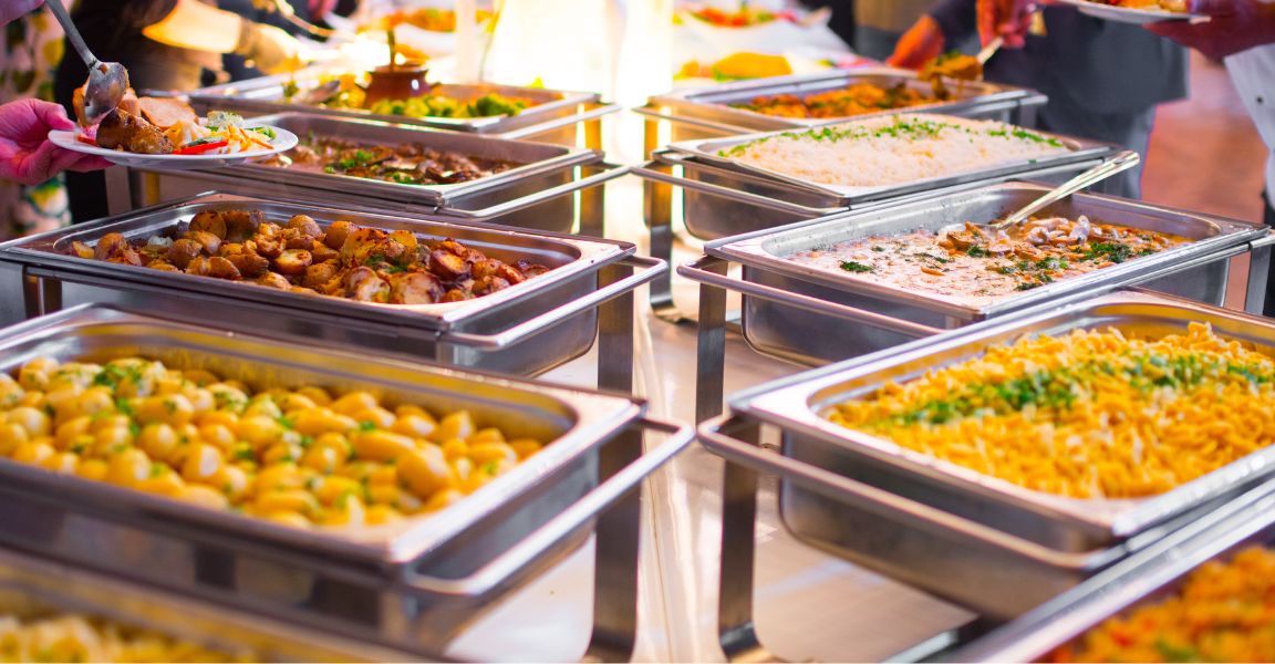 Tips for Catering Food at an Event With Children