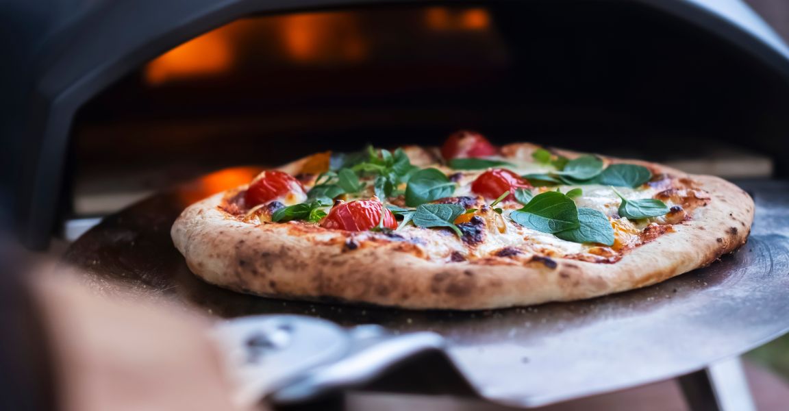 Pizza Ovens vs. Conventional Ovens: Which Is Better?